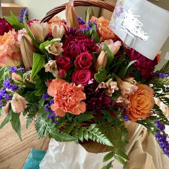 Aunt Tilly's Flower Barn - Florists Near Me - Salem, Oregon Aunt Tilly's Flower Barn - Florists Near Me - Salem, Oregon
