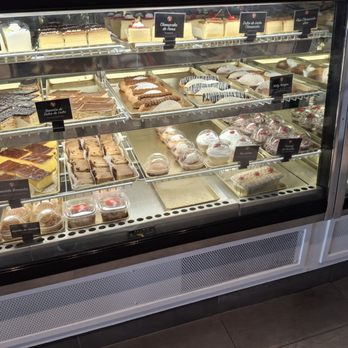 Vicky Bakery - Inside - Bakeries Near Me - Orlando, Florida Vicky Bakery - Inside - Bakeries Near Me - Orlando, Florida