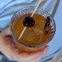 End of Days Distillery - Smoked Old Fashioned with logo-stamped ice