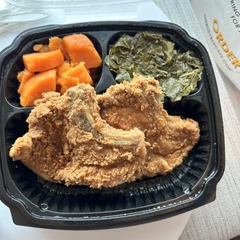 The Busy Bee - Pork Chops - Soul Food Near Me - Atlanta, Georgia The Busy Bee - Pork Chops - Soul Food Near Me - Atlanta, Georgia