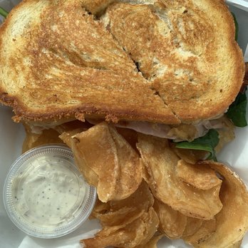 Cafe Manhattan - The Wall Street - Pizza Near Me - Saint Louis, Missouri