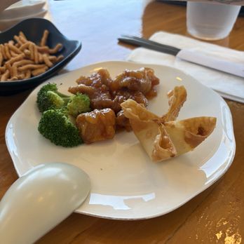 Yum Dumpling - 4.Cream Wonton (6pc) - Noodles Near Me - Orange, California Yum Dumpling - 4.Cream Wonton (6pc) - Noodles Near Me - Orange, California