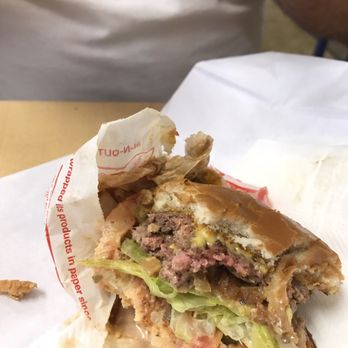 In-N-Out Burger - Raw burger - Fast Food Near Me - Redding, California In-N-Out Burger - Raw burger - Fast Food Near Me - Redding, California
