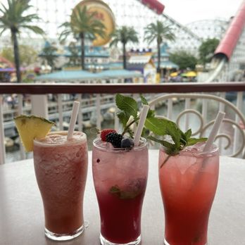 Lamplight Lounge - 2319, Virgin Sea Monster Smash, & Mint to Be - New American Near Me - Anaheim, California