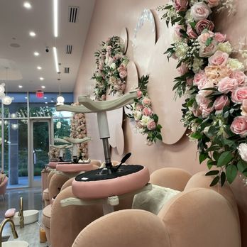 La Vie Nail Bar - Nail Salons Near Me - San Ramon, California