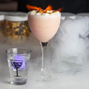 Luvwoo Bar - Cocktail Bars Near Me - Saint Louis, Missouri