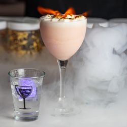Luvwoo Bar
