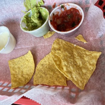 Dia De Los Burritos - Chips queso guacamole me salsa - Mexican Near Me - Pitman, New Jersey