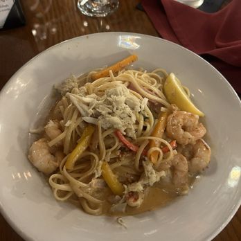 Freemason Abbey Restaurant - Pesto Crab & Shrimp Pasta - New American Near Me - Norfolk, Virginia Freemason Abbey Restaurant - Pesto Crab & Shrimp Pasta - New American Near Me - Norfolk, Virginia