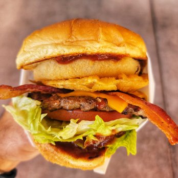 Goody's Cafe - Burgers Near Me - Thousand Palms, California