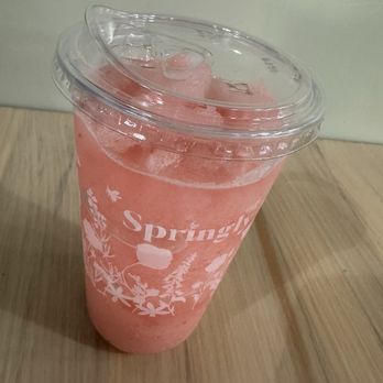 Springly - Strawberry smoothie - Vietnamese Near Me - Fresno, California Springly - Strawberry smoothie - Vietnamese Near Me - Fresno, California