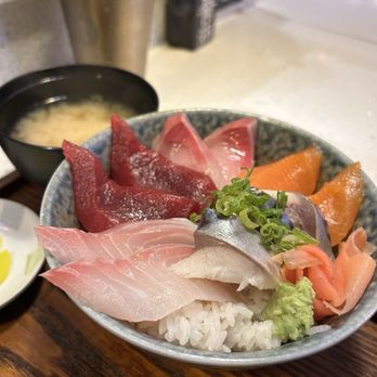 Tora Japanese Restaurant - Japanese Near Me - Boston, Massachusetts