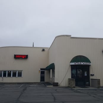 Wild Willy's - Pizza Near Me - Van Wert, Ohio