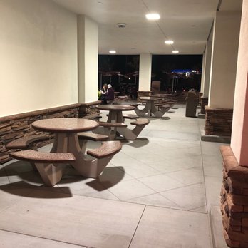 In-N-Out Burger - Plenty of Outdoor Seating! - Fast Food Near Me - Upland, California In-N-Out Burger - Plenty of Outdoor Seating! - Fast Food Near Me - Upland, California