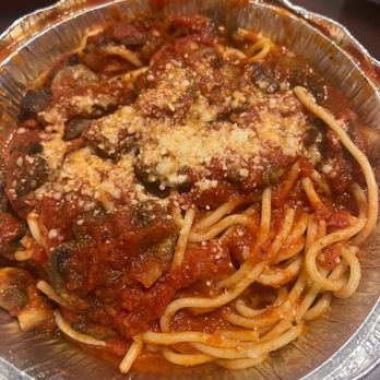 Amici Signature Italian - Spaghetti with mushrooms - Caterers Near Me Amici Signature Italian - Spaghetti with mushrooms - Caterers Near Me