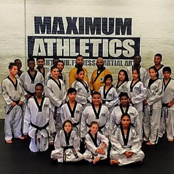 Maximum Athletics - Group of students