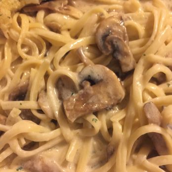 Cannataro's - Alfredo linguini with mushrooms. So creamy , flavorful and delicious. Wasn't a huge fan of salad and bread. - Italian Near Me - Chino, California