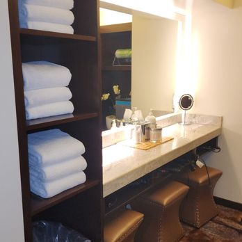 Spa Atlantis - Makeup area - Day Spas Near Me - RENO, Nevada Spa Atlantis - Makeup area - Day Spas Near Me - RENO, Nevada