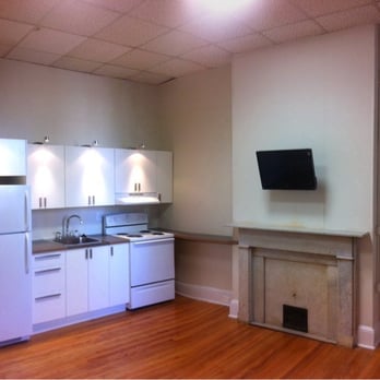 AMC Delancey - Studio with plasma tv - Apartments Near Me - Philadelphia, Pennsylvania