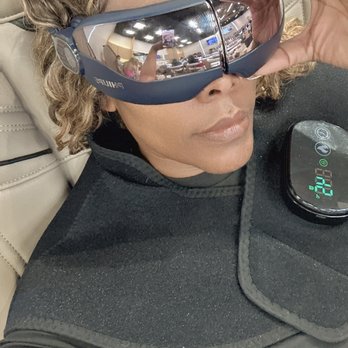 Summit Nails Spa - Eye mask massage - Nail Salons Near Me - Las Vegas, Nevada