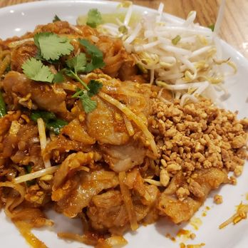 Panang Thai Cuisine - Pork pad thai - Thai Near Me - Houston, Texas
