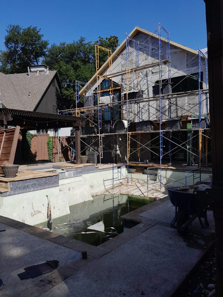 Slide of Texas Five Star Roofing