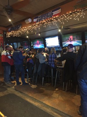 Collie's Sports Bar & Grill by null