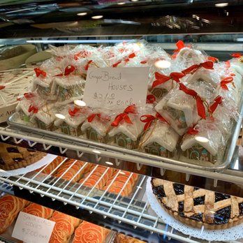 Rimini Pastry Shop - Bakeries Near Me - Brooklyn, New York