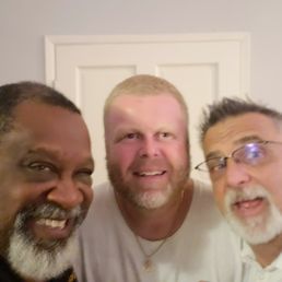 William Wall is the man in the middle, framed by two very satisfied customers!!! William Wall is the man in the middle, framed by two very satisfied customers!!!