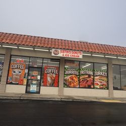 Justin's Donuts & Ice Cream