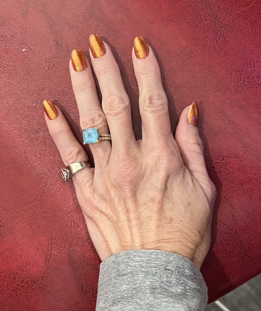 Paradise Nails & Spa Image