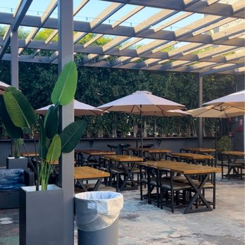 Memorylook - Outdoor seating area with a lot of natural light! - Coffee & Tea Near Me - Los Angeles, California