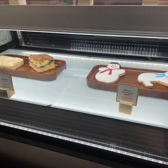 Teaspoon - Marshmallow Bar, Coffee Cake, Snowman Cookie, Polar Bear Cookie - Bubble Tea Near Me - Pinole, California Teaspoon - Marshmallow Bar, Coffee Cake, Snowman Cookie, Polar Bear Cookie - Bubble Tea Near Me - Pinole, California