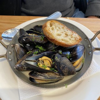 Azay - Mussels - Japanese Near Me - Los Angeles, California