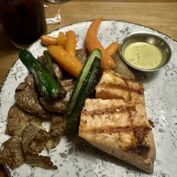Bigfire - Salmon with veggies and fingerling potatoes. Nope, not it. See review for deets. - American Near Me - Orlando, Florida