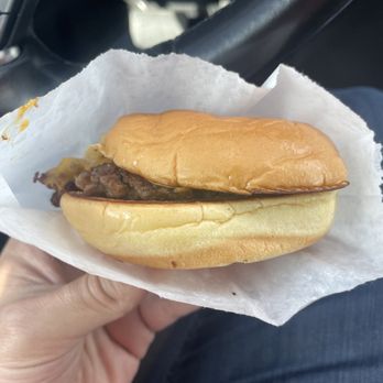 Shake Shack - Joke of a place ,trash and expensive - Burgers Near Me - Las Vegas, Nevada Shake Shack - Joke of a place ,trash and expensive - Burgers Near Me - Las Vegas, Nevada