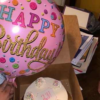 Oakleaf Cakes - Birthday cake from 2019 - Bakeries Near Me - Boston, Massachusetts