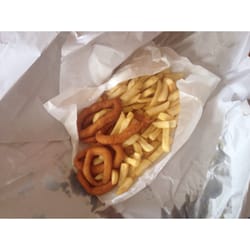 Spotted Cod - Calamari (6) and chips with chicken salt.