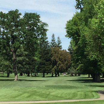 Ancil Hoffman Golf Course - #16. One of the most brutal holes in Sacramento - Golf Near Me - Carmichael, California Ancil Hoffman Golf Course - #16. One of the most brutal holes in Sacramento - Golf Near Me - Carmichael, California