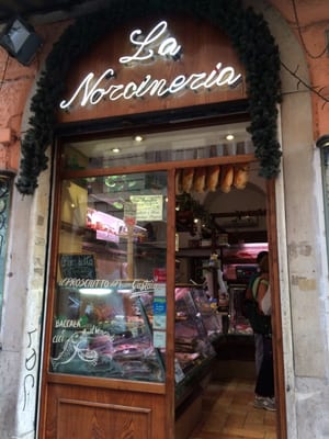 La Norcineria di Iacozzilli by null