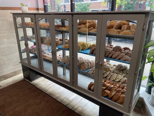Artemio's Bakery by null