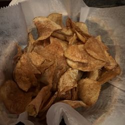 Tommy Fox's Public House - Fresh made chips, great!