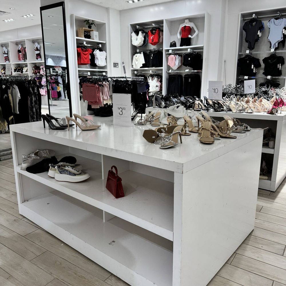 Urban Planet - Women's Clothing Near Me - East Rutherford, New Jersey Urban Planet - Women's Clothing Near Me - East Rutherford, New Jersey