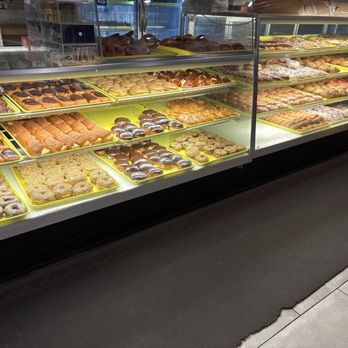 DJ’s Bakery - Miles of donuts - Donuts Near Me - Ann Arbor, Michigan