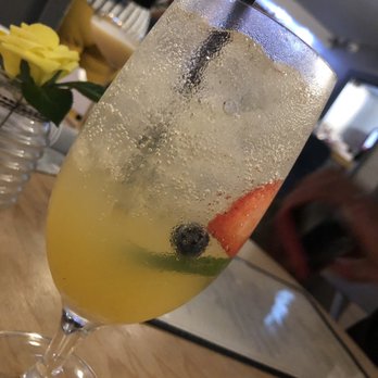 Taste Bar + Kitchen - Cocktail Bars Near Me - Houston, Texas