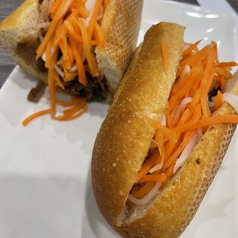 Pho Hillton Restaurant - Vietnamese Near Me - Surrey, British Columbia Pho Hillton Restaurant - Vietnamese Near Me - Surrey, British Columbia