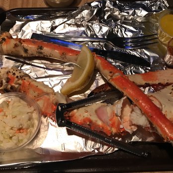 Cap'n Cats Clam Bar & Tavern - King Crab legs - Bars Near Me - Thorofare, New Jersey