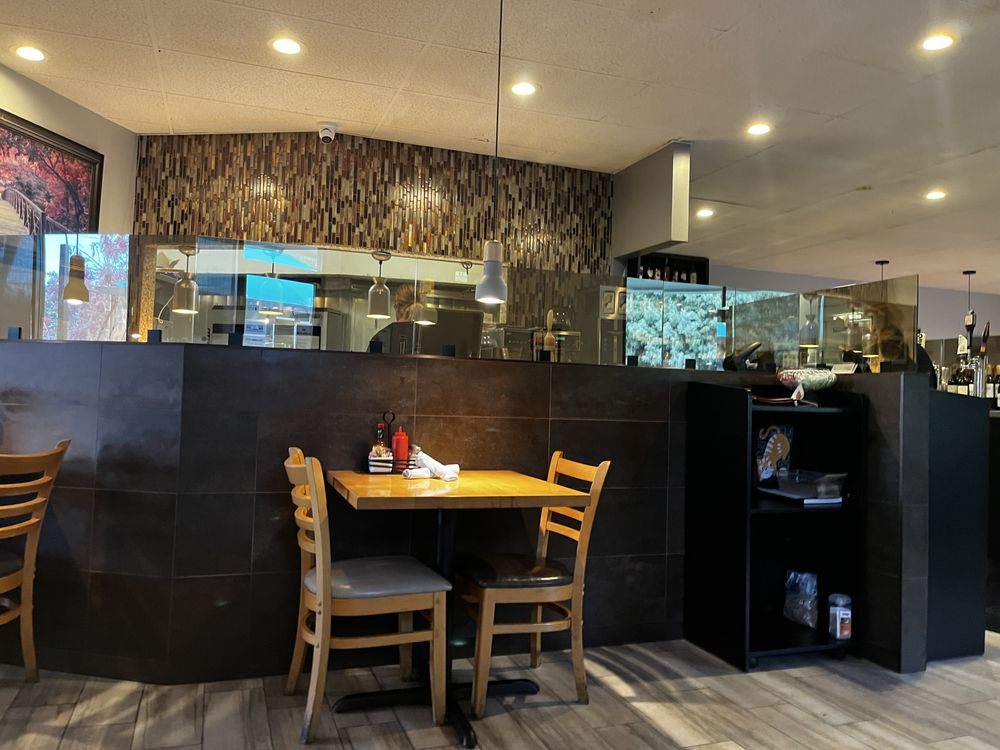 Fandee’s Restaurant Sebastopol