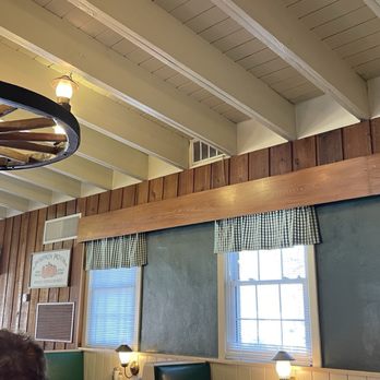 Joey's Pancake House - The wagon wheel light chandeliers and gingham curtains are a great touch - Diners Near Me - Maggie Valley, North Carolina