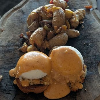 Orange Hill Restaurant & Events - Crab cake benedict - Steakhouses Near Me - Orange, California Orange Hill Restaurant & Events - Crab cake benedict - Steakhouses Near Me - Orange, California